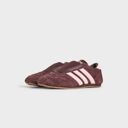 Kith Women for adidas Originals Taekwondo - Shale / Corsage