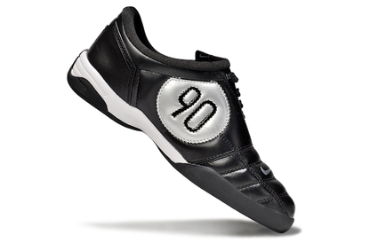 Nike T90 IC
