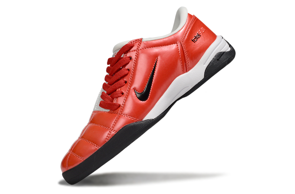 Nike T90 IC