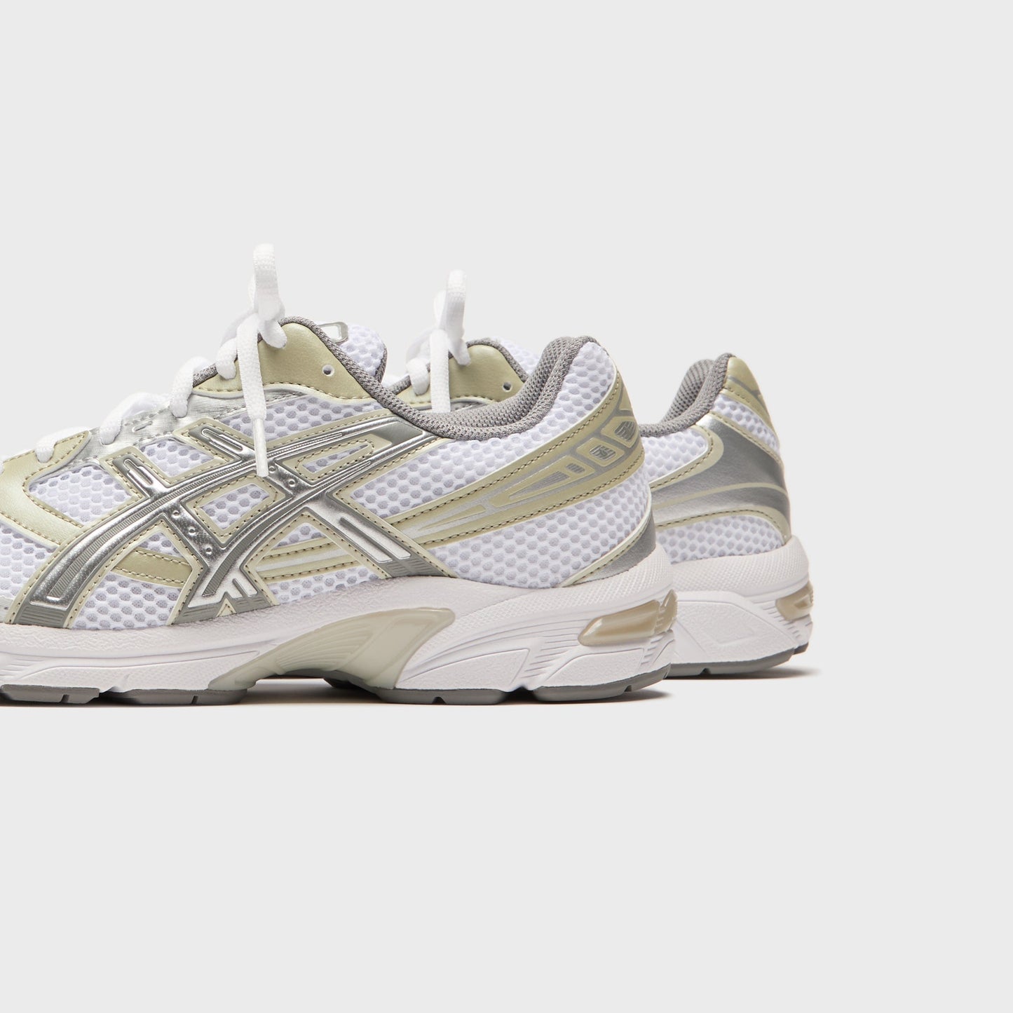 ASICS Gel-1130 - White / Dried Leaf Green