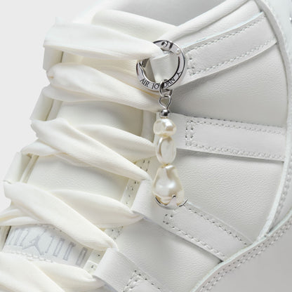 Jordan WMNS Air Jordan 11 Retro - Sail / White / Metallic Silver / Pearl Grey