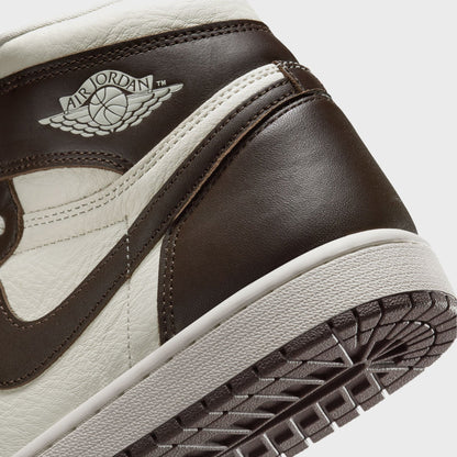 Nike WMNS Air Jordan 1 Retro High OG - Baroque Brown / Sail / Light Madder Root