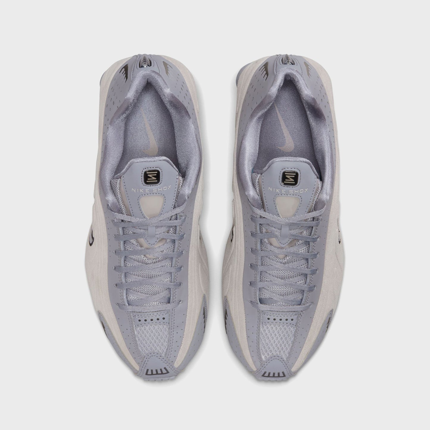 Nike WMNS Shox R4 - Cement Grey / College Grey / Metallic Silver / Black