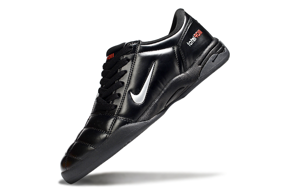 Nike T90 IC