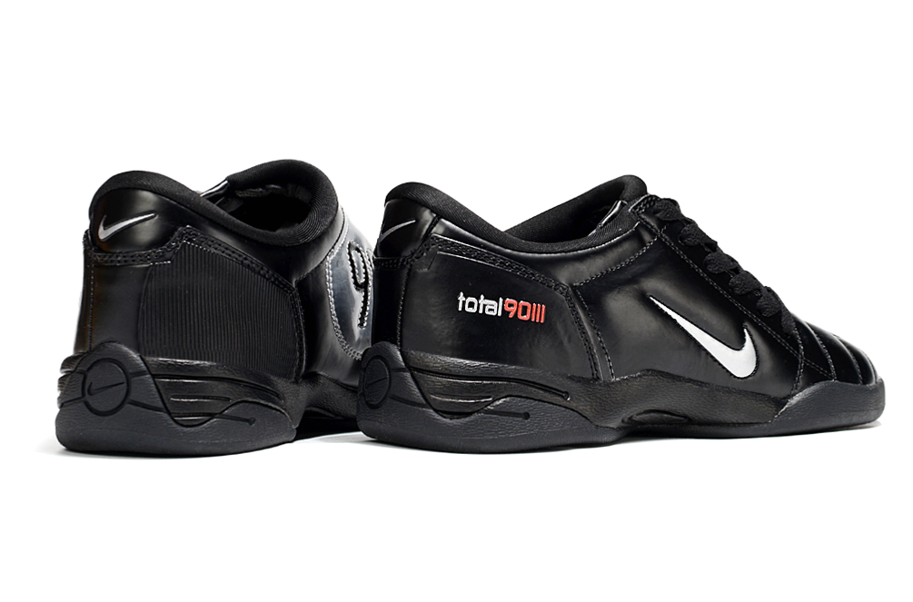 Nike T90 IC