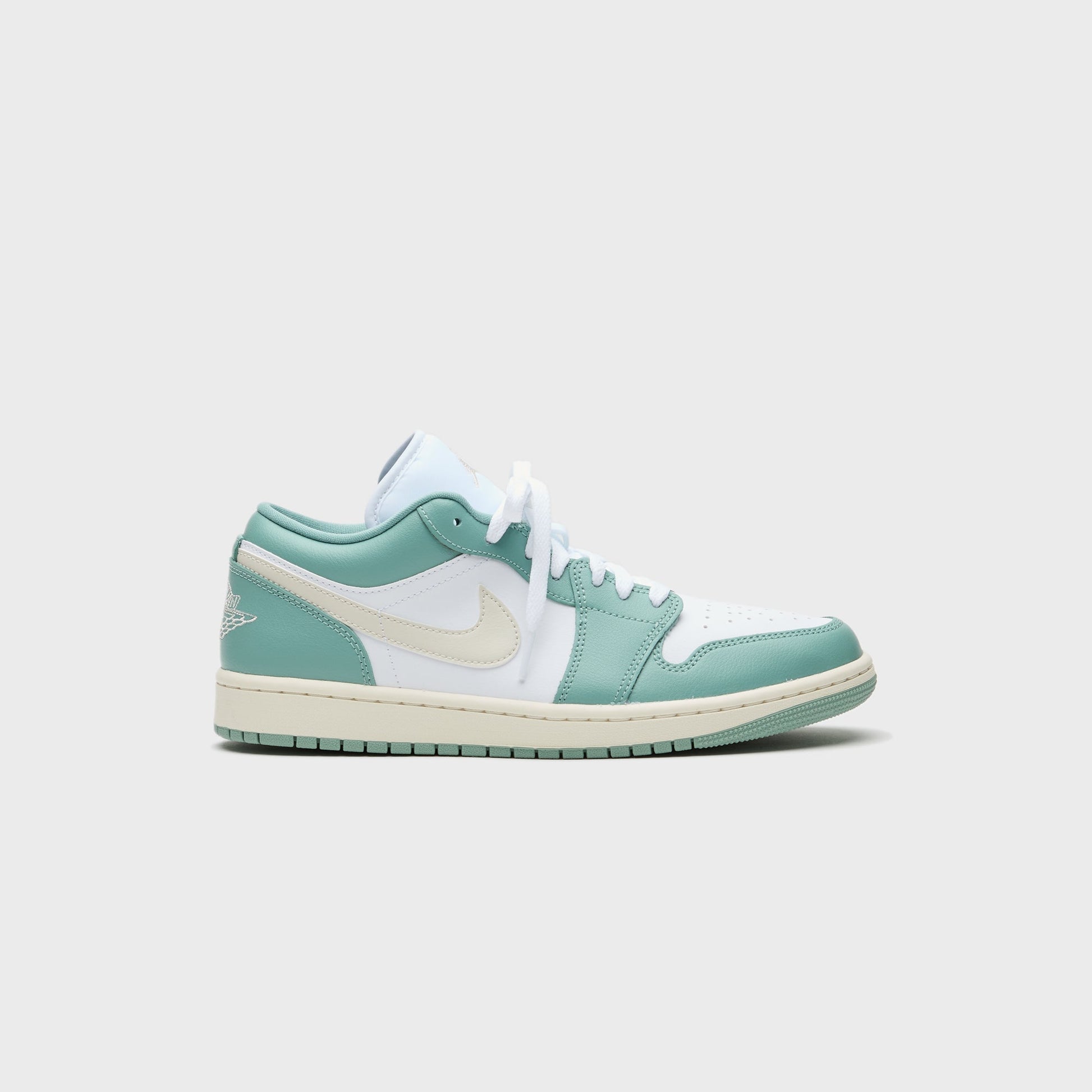 Jordan WMNS Air Jordan 10 Retro - White / Black / Light Steel Grey / Dark Powder Blue