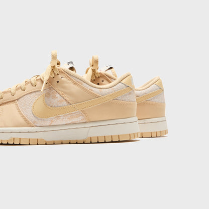 Nike WMNS Dunk Low - Light Orewood Brown / University Red / Black / Sesame