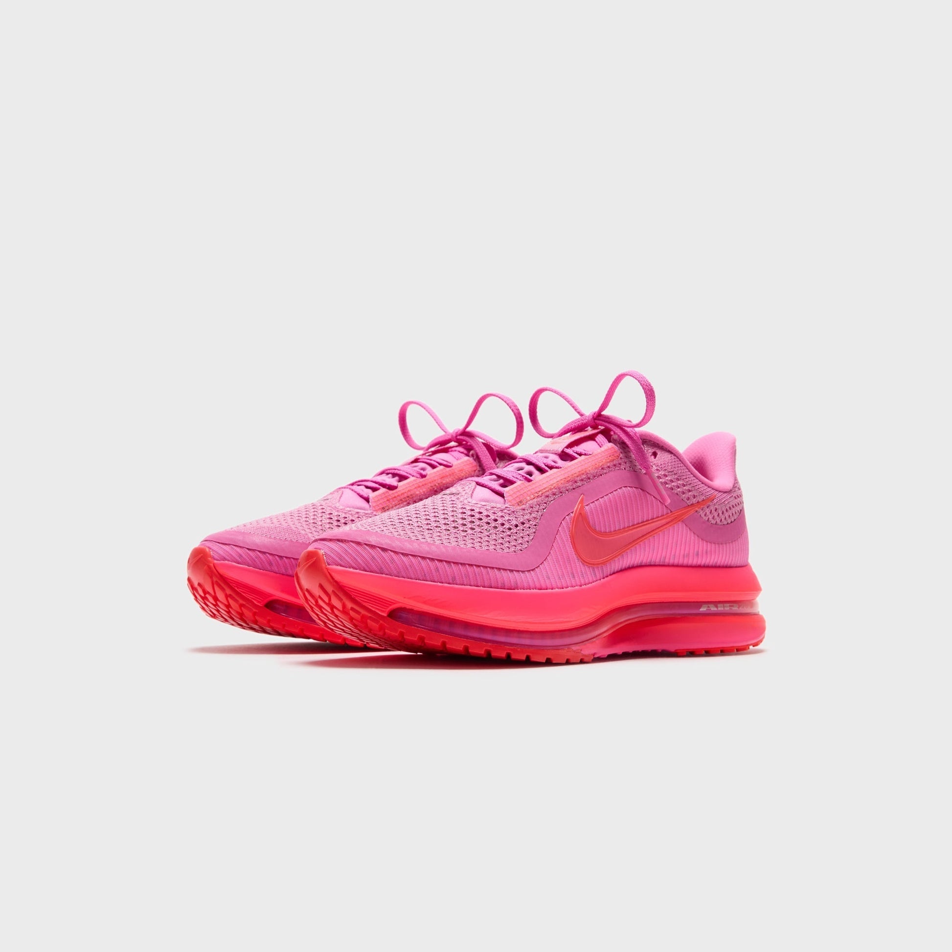 Nike WMNS Pegasus PRM - Playful Pink / Bright Crimson / Hyper Pink