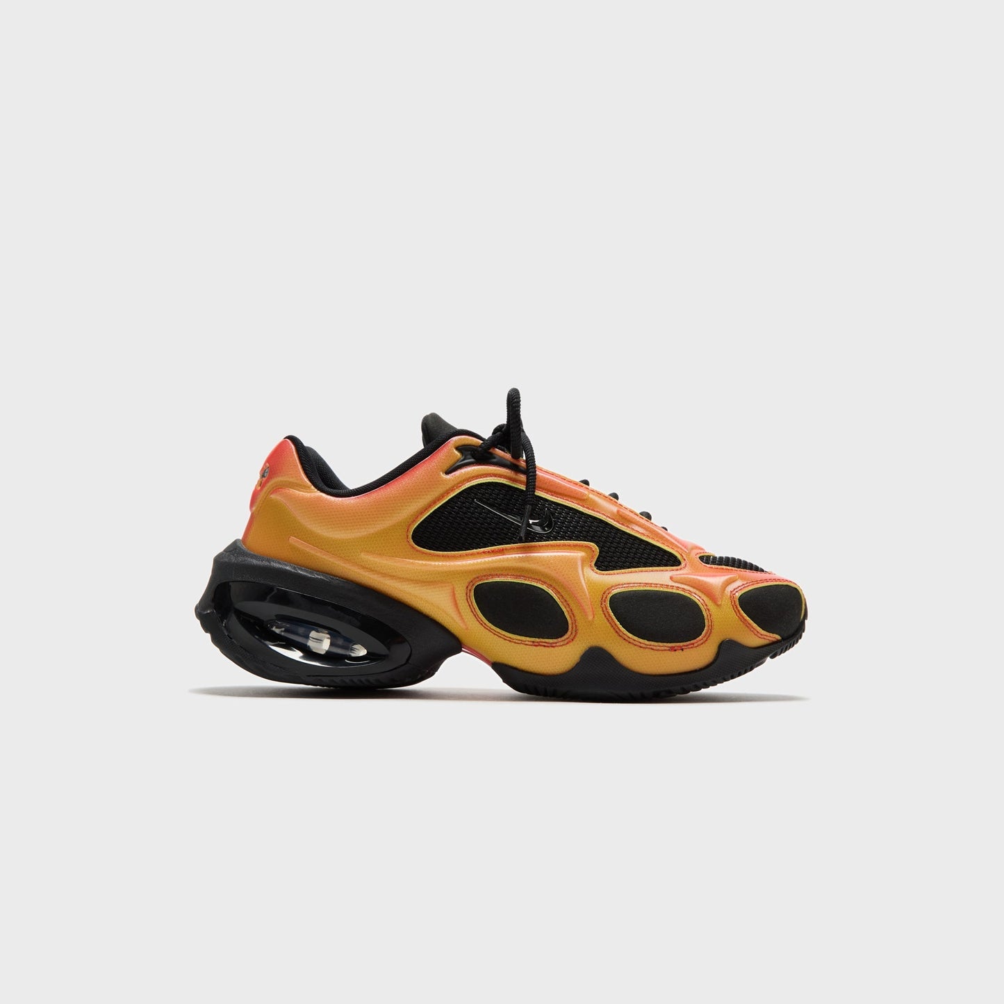 Nike WMNS Air Max Muse SE - Black / Metallic Silver / Bright Crimson