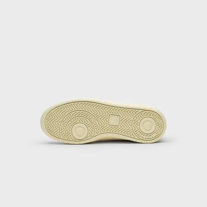 Veja V-90 - White / Petale